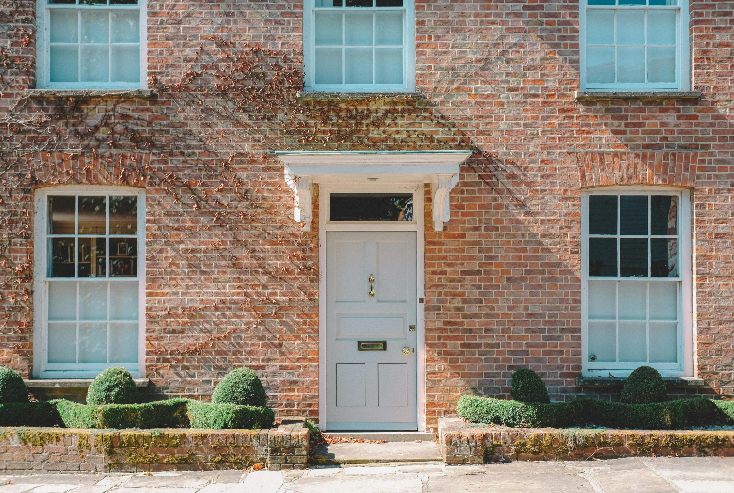 Sterling Progress Specialist Outsourced Sales Progression for UK Estate Agents